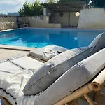 Maison D'amis * Salles-Lavalette