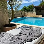 Maison D'amis Holiday home *