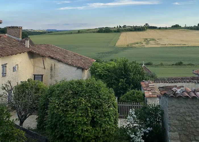 Maison D'amis بيت للعطل Salles-Lavalette