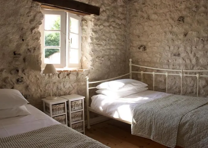 Maison D'amis Salles-Lavalette